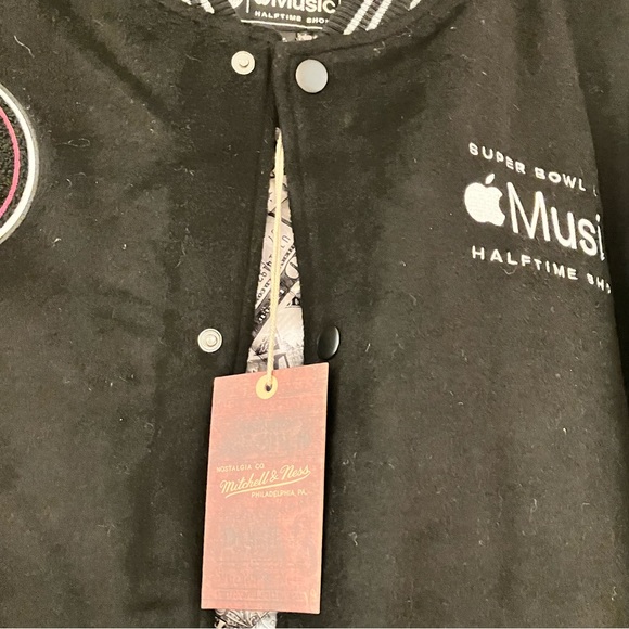 VERY RARE ๐ SUPER BOWL XLVIII USHER ๐ HALFTIME LETTERMAN'S JACKET + BAG - Picture 11 of 15